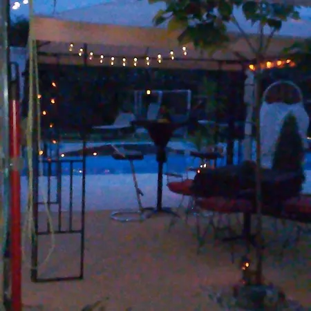 Sunny Hill Smestaj Sa Bazenom Hotel Smederevska Palanka