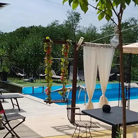 Sunny Hill Smestaj Sa Bazenom Hotel *