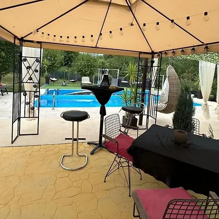 Hotel Sunny Hill Smestaj Sa Bazenom Smederevska Palanka